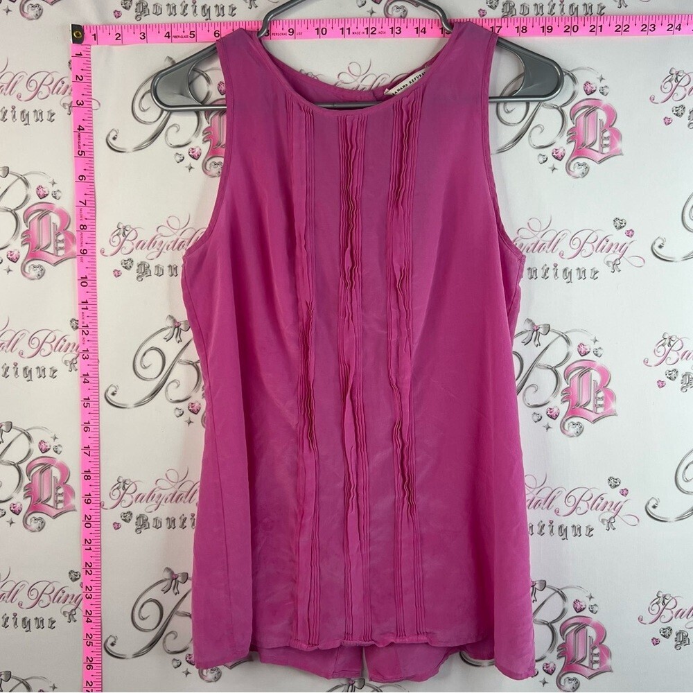 Banana Republic silk tank top Pink Pleated Front Sleeveless Camisole button up